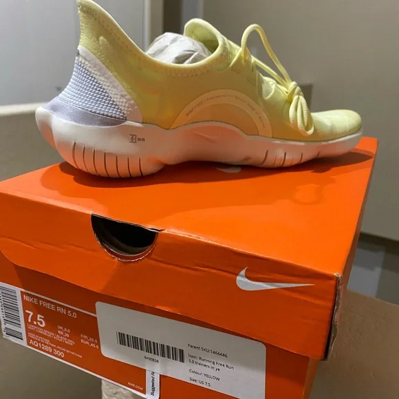 SOLD- Nike Freerun 5.0 - 7.5 - Picture 4 of 5